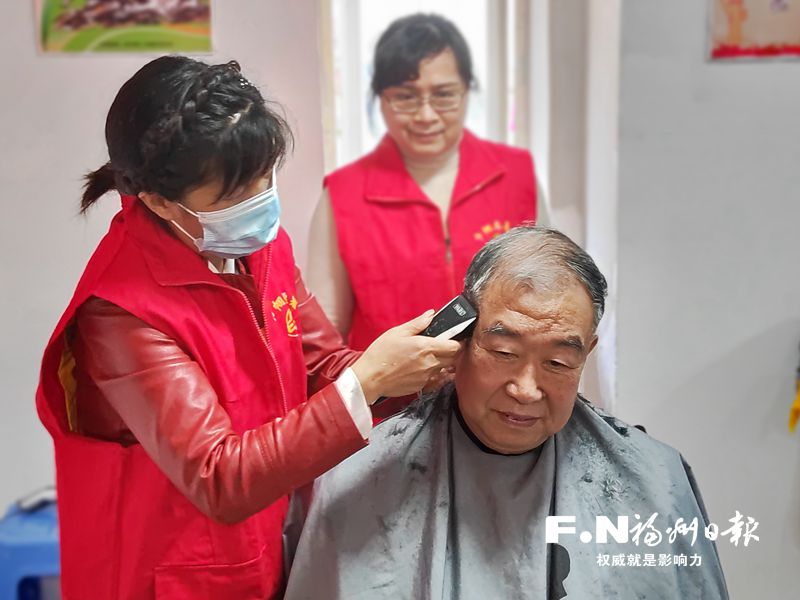 鼓樓區(qū)學雷鋒月暨《福建省志愿服務條例》宣傳活動啟動