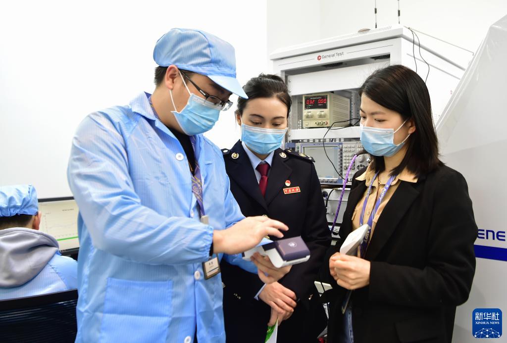 福州：稅務(wù)精準(zhǔn)服務(wù) 讓政策“直達(dá)快享”