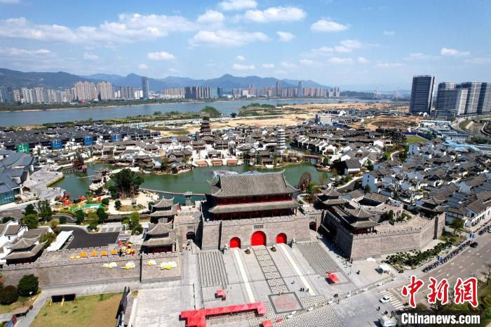 閩越水鎮(zhèn)再現(xiàn)福州百年水鄉(xiāng)風(fēng)貌