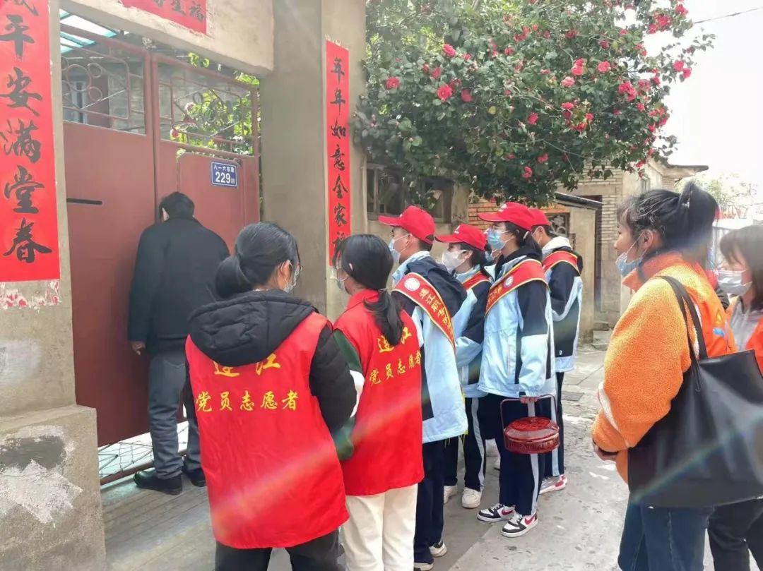 連江這樣的“雷鋒式”好少年，愛了愛了！