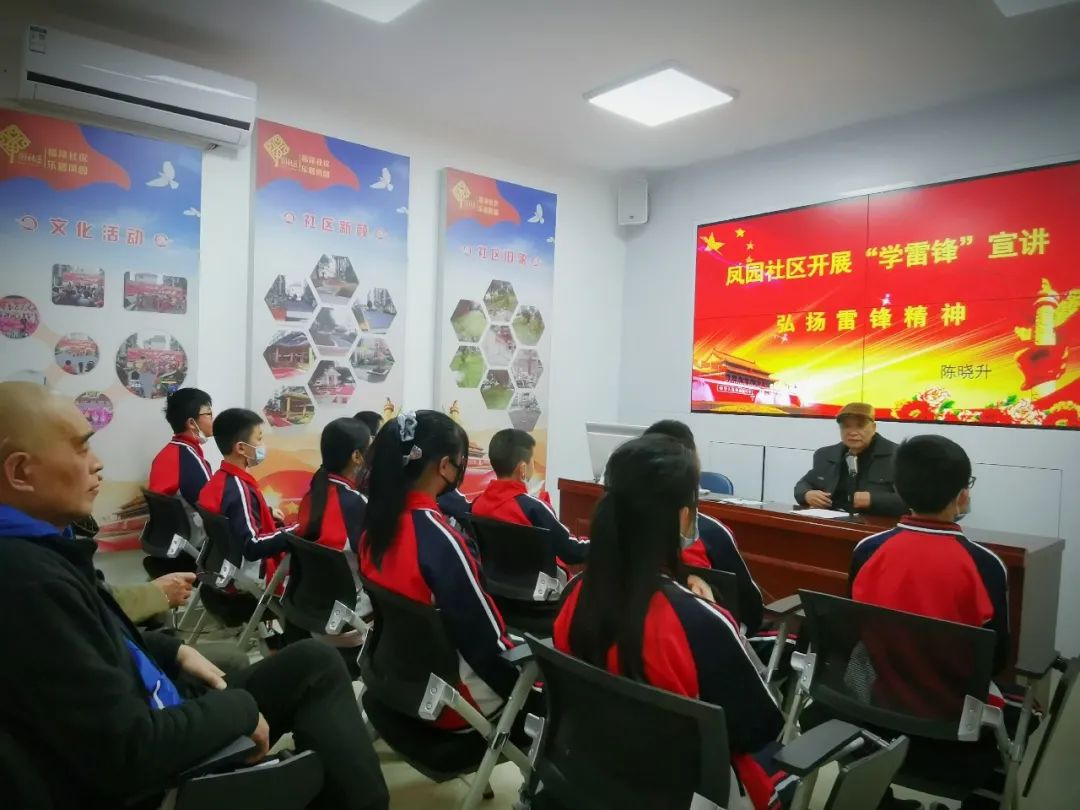 連江這樣的“雷鋒式”好少年，愛了愛了！