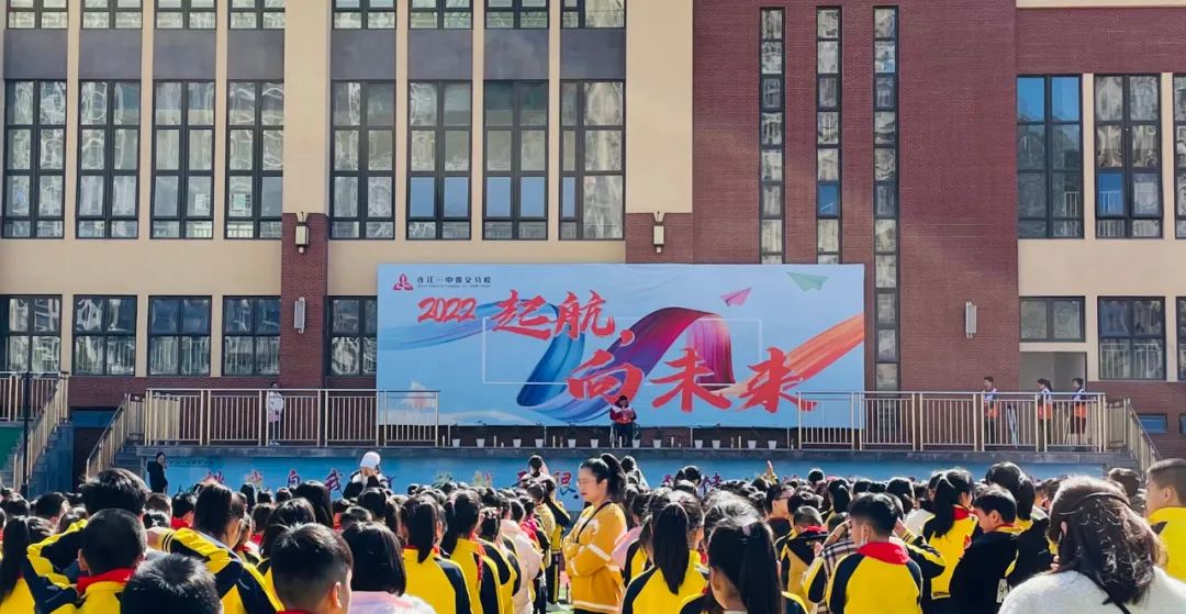 連江這樣的“雷鋒式”好少年，愛了愛了！