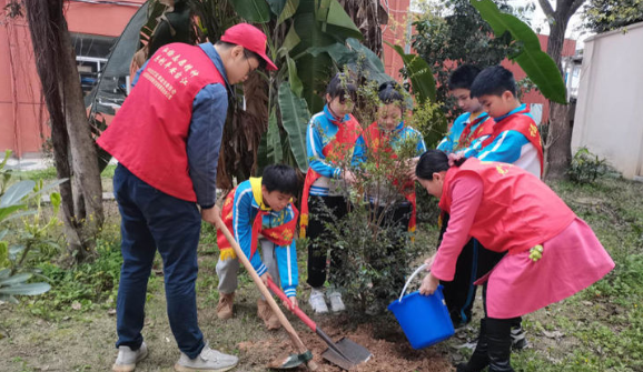 臺(tái)江：植綠正當(dāng)時(shí) 共建生態(tài)區(qū)