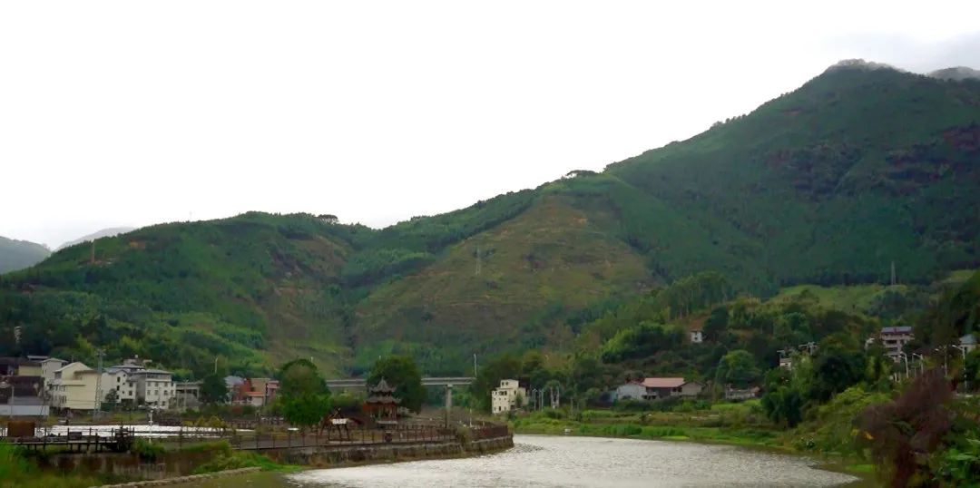 閩清“小積分”兌出村居環(huán)境“新景象”