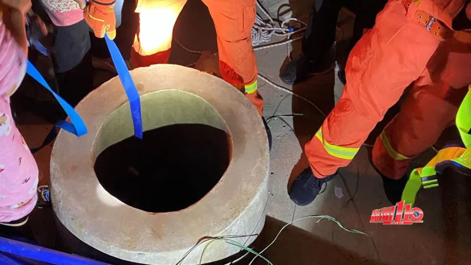 緊急救援！福州一8歲男童跌落12米深井